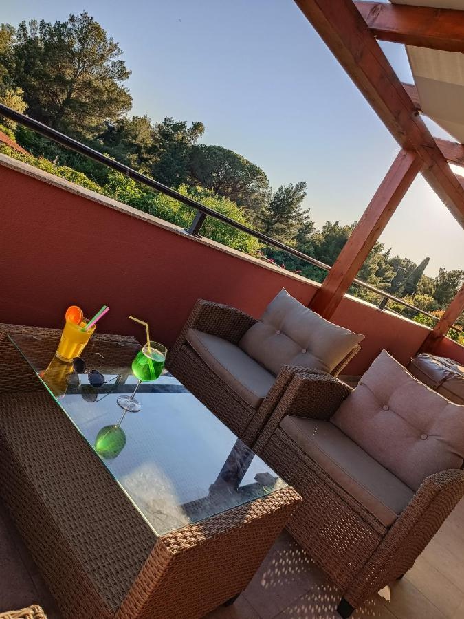 Apartman Brigita Biograd Na Moru Exterior foto